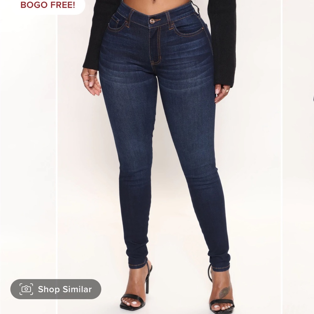 NWT Fashion Nova dark wash skinny jeans size 3
